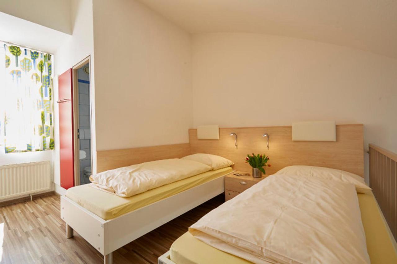 Gaestehaus Des Goethe-Institut Freiburg Bagian luar foto